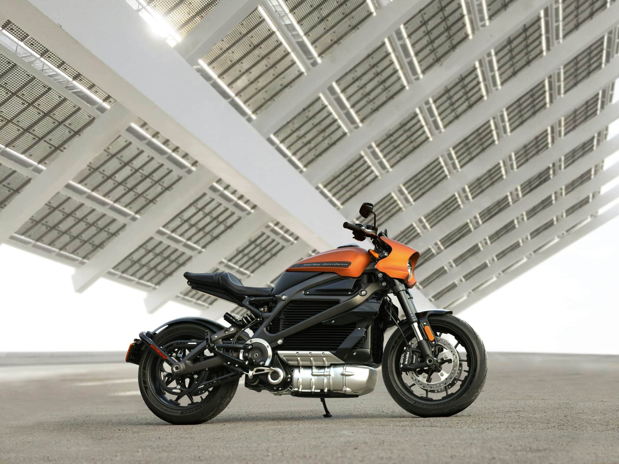 découvrez notre gamme de motos électriques, la combinaison parfaite entre performance, durabilité et responsabilité environnementale.