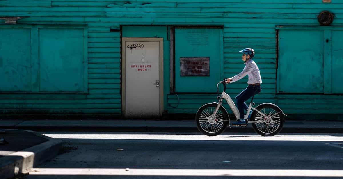 découvrez notre sélection de vélos électriques, parfaits pour des balades éco-responsables en ville ou à la campagne.