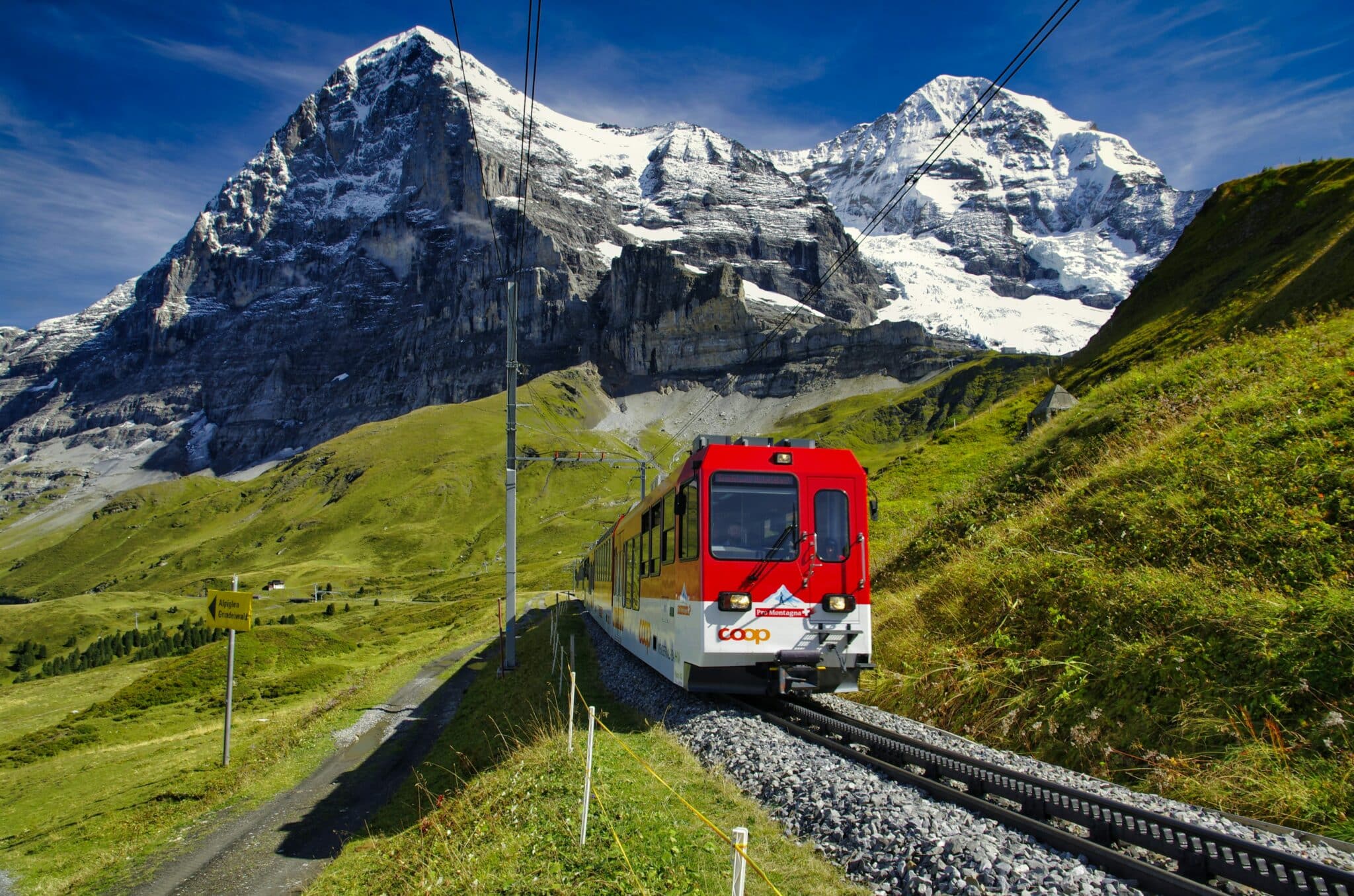 découvrez les merveilles du voyage en train : confort, vue panoramique et détente. réservez dès maintenant votre prochain voyage en train pour une expérience inoubliable.