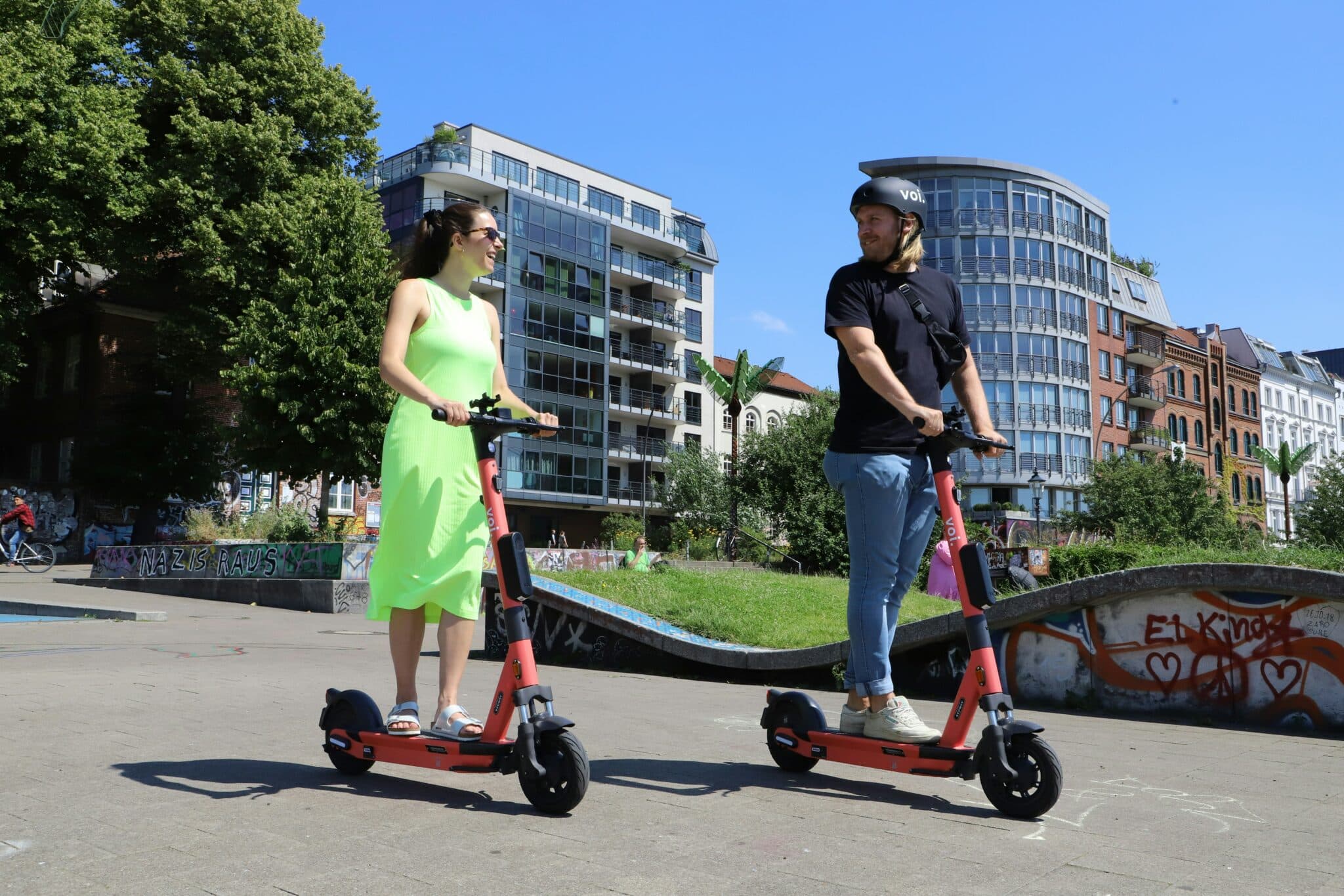 découvrez notre sélection de trottinettes électriques pour une mobilité urbaine pratique et écologique. trouvez le modèle parfait pour vos déplacements en ville.