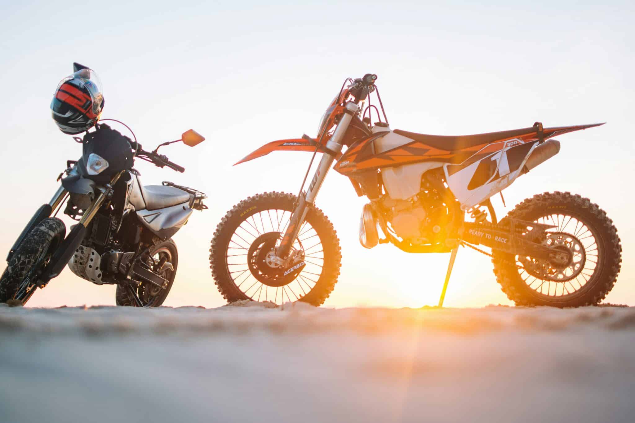 découvrez une sélection de clignotants moto pour améliorer la sécurité et l'esthétique de votre deux-roues sur notre boutique en ligne.