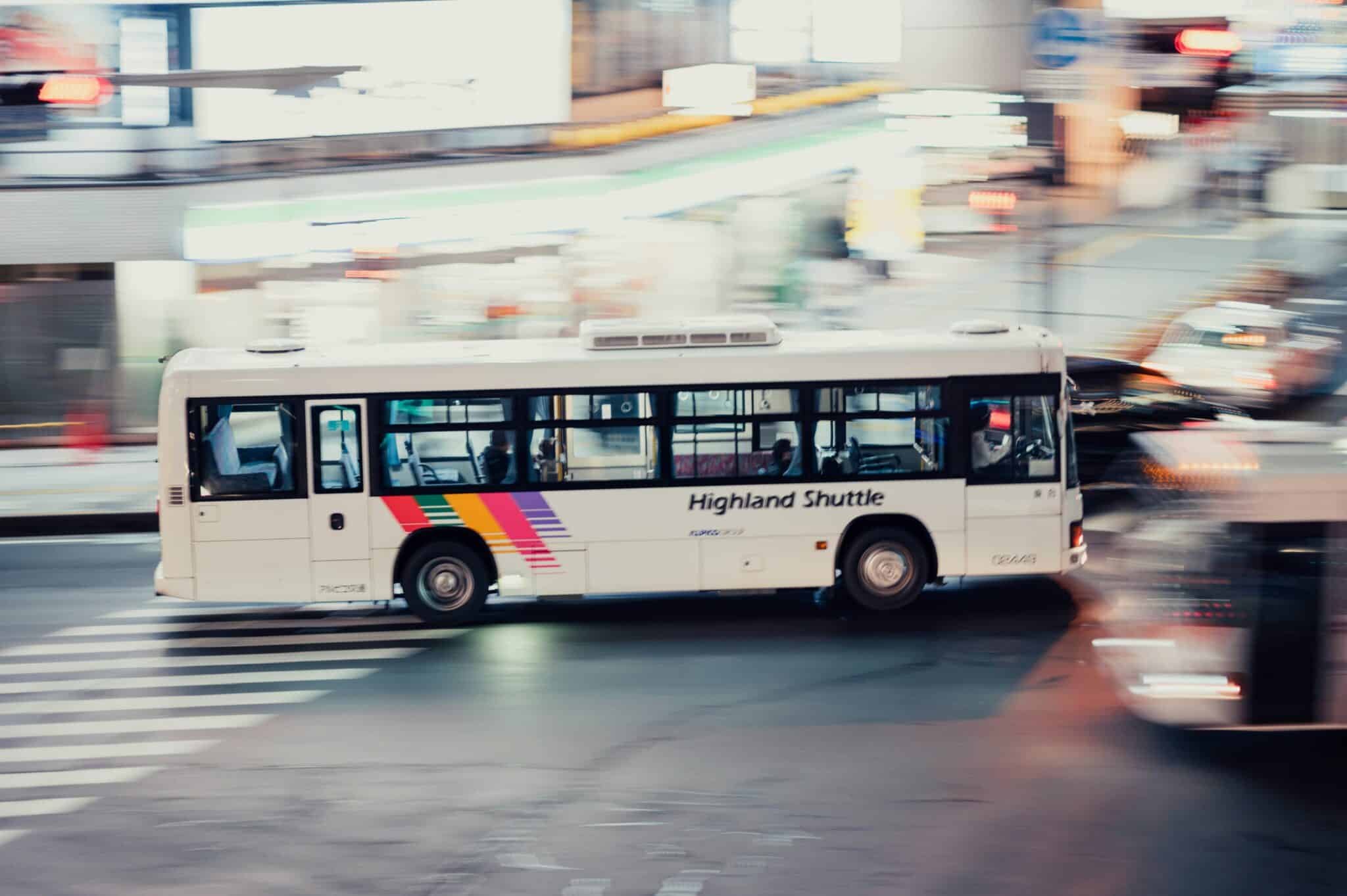 découvrez notre sélection de bus pour tous vos déplacements : bus urbains, bus scolaires, bus touristiques, et plus encore. profitez d'un confort et d'une sécurité optimale à bord de nos bus modernes et écologiques.