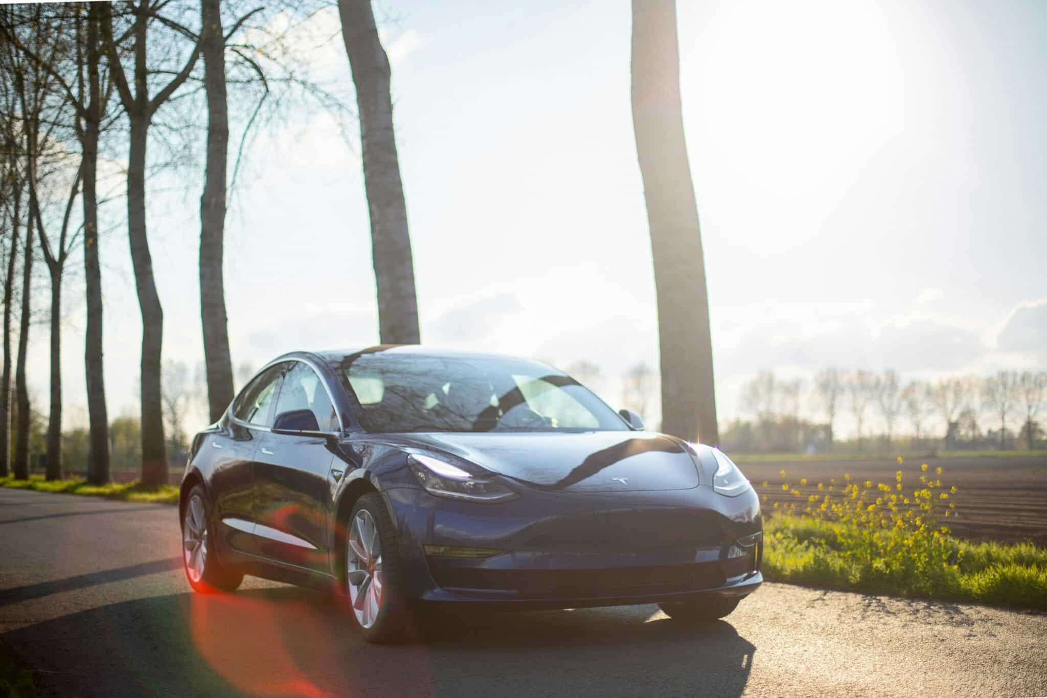 découvrez la gamme de voitures électriques innovantes de tesla, alliant design futuriste, technologie de pointe et performances exceptionnelles.