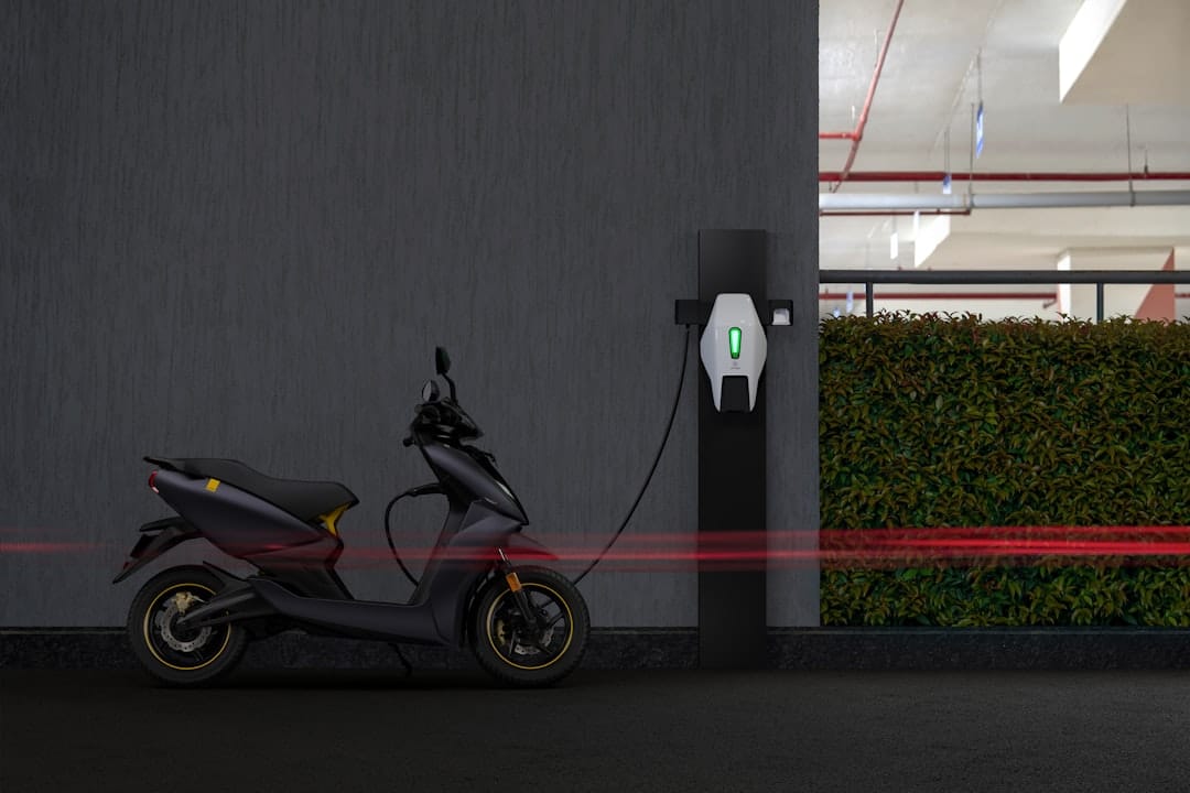 découvrez notre gamme de scooters électriques, alliant performance et écologie. parfaits pour vos trajets urbains, nos modèles offrent confort, autonomie et style. faites le choix du transport durable avec un scooter électrique!