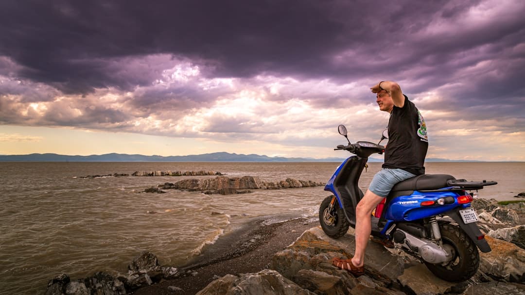 découvrez le scooter électrique xiaomi, alliant performance et design moderne. profitez d'une conduite fluide et écologique, idéal pour vos trajets urbains. sa batterie longue durée et ses fonctionnalités intelligentes vous garantissent une expérience de mobilité inégalée.