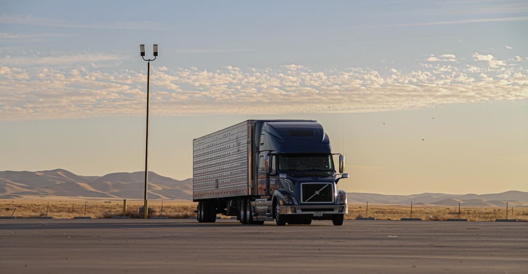 découvrez les avantages d'un camion ton truck : performance optimale, capacité de chargement accrue, confort de conduite et technologies de pointe pour répondre à tous vos besoins professionnels.