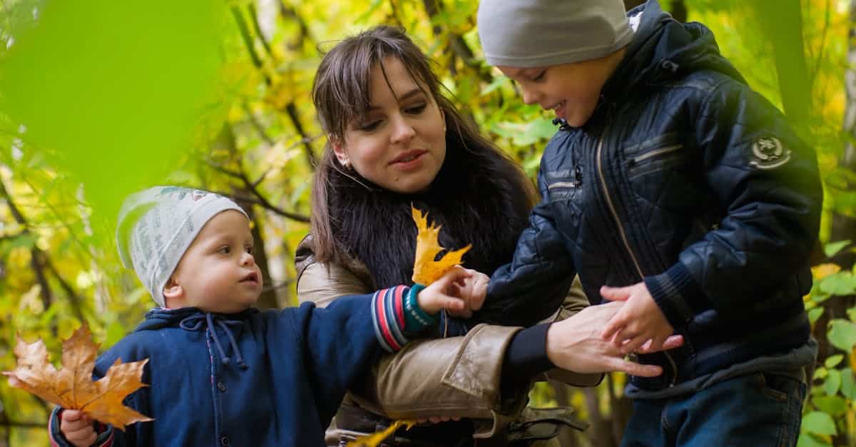 découvrez des conseils et des astuces pratiques pour élever vos enfants avec confiance. explorez des thématiques variées du parenting, de la discipline positive aux activités amusantes en famille, et créez un environnement heureux et équilibré pour vos enfants.