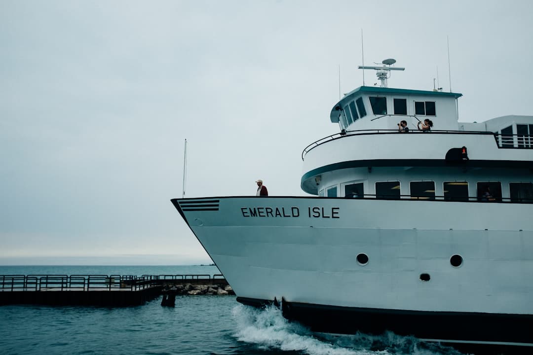 réservez votre billet de ferry en ligne facilement et profitez d'un voyage inoubliable à travers les mers. découvrez nos offres spéciales et partez à l'aventure !