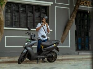 découvrez notre sélection de scooters électriques, alliant performance, style et écologie. idéaux pour vos déplacements urbains, nos scooters sont équipés de technologies modernes, offrant confort et sécurité. optez pour une mobilité durable et pratique avec nos modèles adaptés à tous vos besoins.